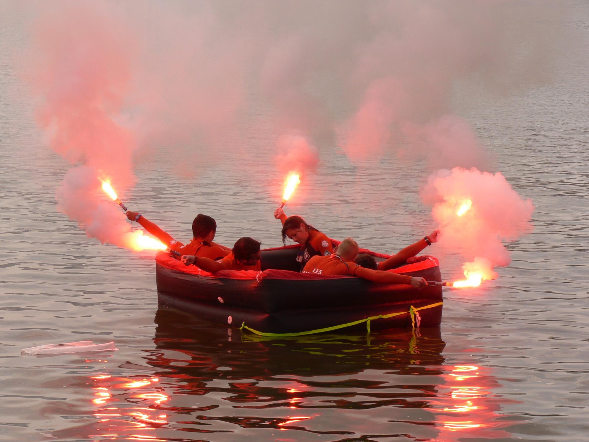 Révision de radeaux de sauvetage à Saint-Malo